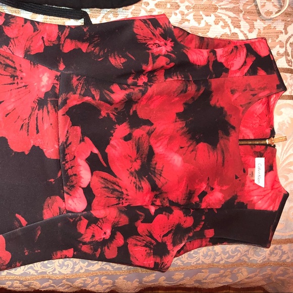 Calvin Klein red/black flower cocktail dress - Picture 3 of 3